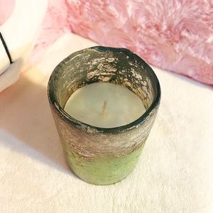 TOMMY BAHAMA Citronella Outdoor Candle